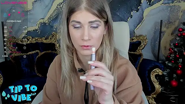 Snapshot of CassandraGood chatting on 01.05.25 CassandraGood online show from 01.05.25