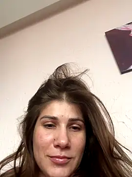 Snapshot of CassandraGood chatting on 11.13.25 CassandraGood online show from 11.13.25