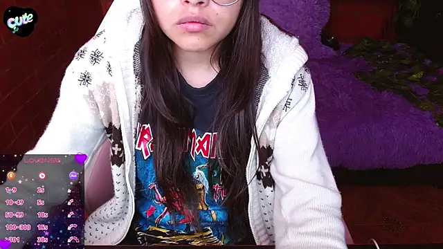 MidoriQuiinn online show from 11.11.25