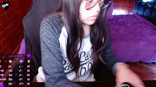 MidoriQuiinn online show from 03.30.26