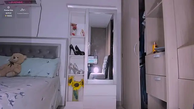 sharonDulce online show from 03.15.25