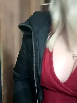 Arina smiles online show from 12.27.24
