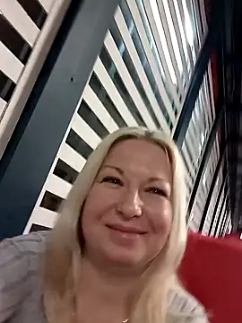 Arina smiles online show from 01.17.25