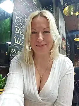 Arina smiles online show from 01.25.25