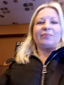 Arina smiles online show from 01.26.25