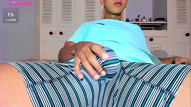 Snapshot of boy_bigcock24cm chatting on 03.22.25 boy bigcock24cm online show from 03.22.25