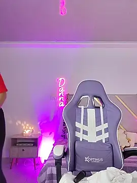 DannaBerry online show from 02.19.26