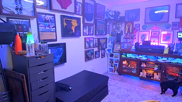 Snapshot of Briefs_bud chatting on 01.21.25 Briefs bud online show from 01.21.25