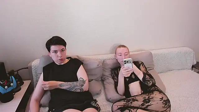 secret dreams   online show from 05.22.26