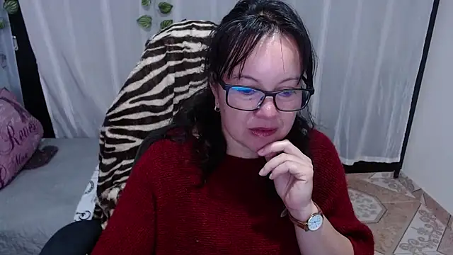 Snapshot of Sonialorens_ chatting on 02.05.25 Sonialorens  online show from 02.05.25