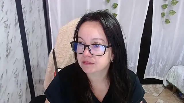 Snapshot of Sonialorens_ chatting on 03.01.25 Sonialorens  online show from 03.01.25