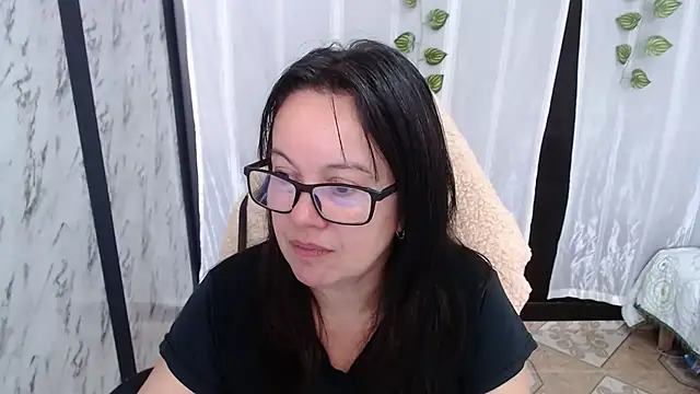 Snapshot of Sonialorens_ chatting on 03.01.25 Sonialorens  online show from 03.01.25