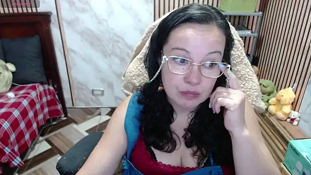 Sonialorens  online show from 03.26.26