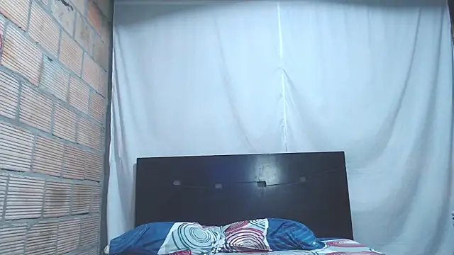 Snapshot of isabella_dirty69 chatting on 03.20.25 isabella dirty69 online show from 03.20.25