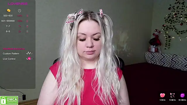 Snapshot of elven_dreams_ chatting on 12.26.24 elven dreams online show from 12.26.24