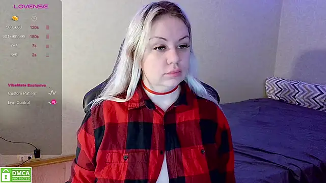 Snapshot of elven_dreams_ chatting on 12.31.24 elven dreams online show from 12.31.24