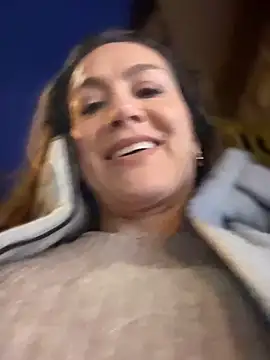 Snapshot of angelitasexy81 chatting on 11.25.25 angelitasexy81 online show from 11.25.25