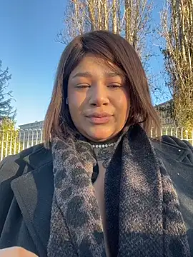 IamSashaLuv online show from 11.22.25