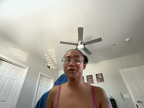 RylHoneyy online show from 02.05.26