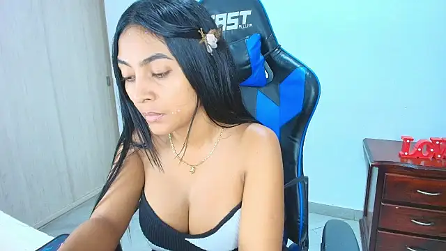 sophiax-x online show from 10.01.25