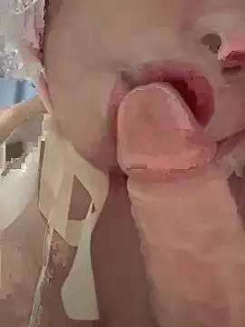 Snapshot of seraphine23 chatting on 02.22.25 seraphine23 online show from 02.22.25