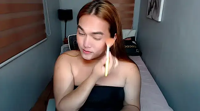 MoaningKylie online show from 12.31.24