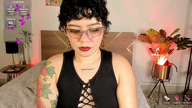 Amy art online show from 04.15.26