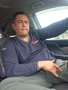 Snapshot of Yedriserna chatting on 02.14.26 Yedriserna online show from 02.14.26