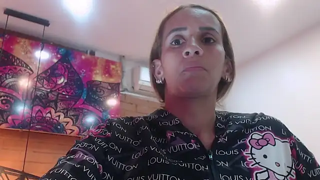 Amber Moore online show from 03.08.25