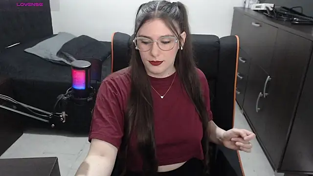 Snapshot of xxbbtaa chatting on 04.27.26 xxbbtaa online show from 04.27.26