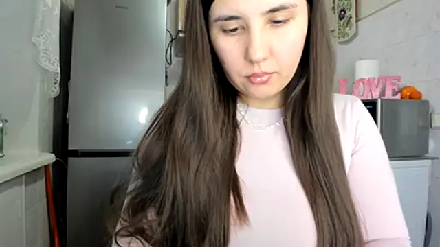 Snapshot of MiaMarrone chatting on 01.13.26 MiaMarrone online show from 01.13.26