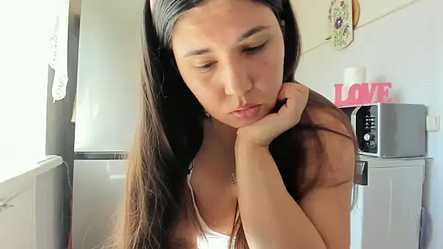 MiaMarrone online show from 05.16.26