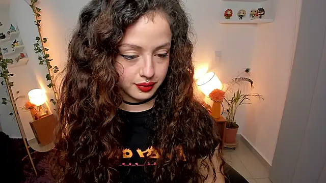 Cassandra Caiin online show from 07.05.26