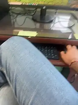 Snapshot of bigshow112 chatting on 12.04.24 bigshow112 online show from 12.04.24