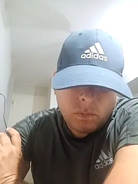 chicoguapo8 online show from 02.25.25