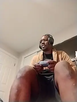 Makeyoucumallover online show from 12.05.25