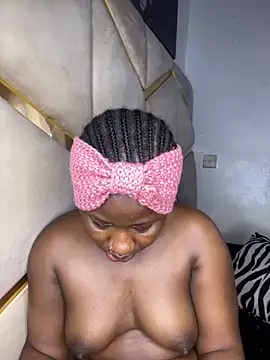 catty3232 online show from 11.12.25