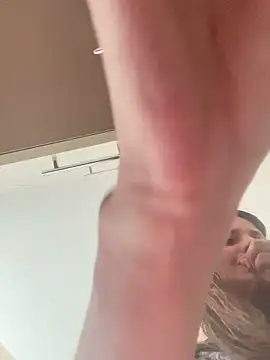 Flossy Vettie online show from 09.29.25