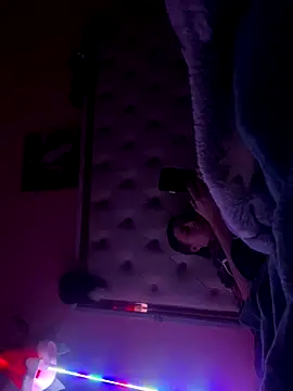 Flossy Vettie online show from 10.04.25