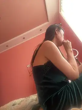 Flossy Vettie online show from 02.24.26