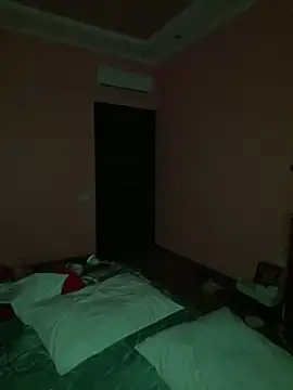 Flossy Vettie online show from 04.03.26