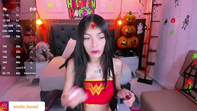 AMELIELEONE online show from 10.30.25