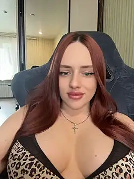 Snapshot of Lisaaan chatting on 06.21.26 Lisaaan online show from 06.21.26