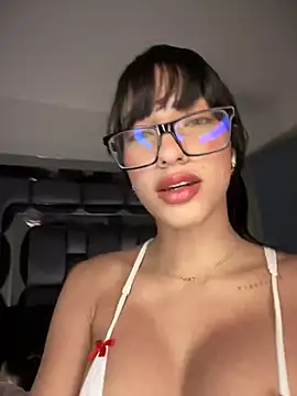 DulceLenns online show from 03.08.25