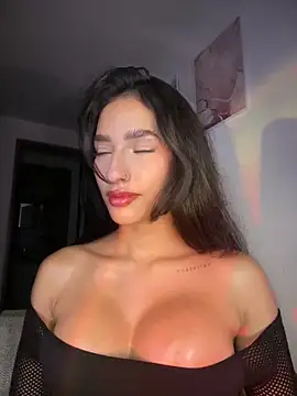 DulceLenns online show from 03.08.26