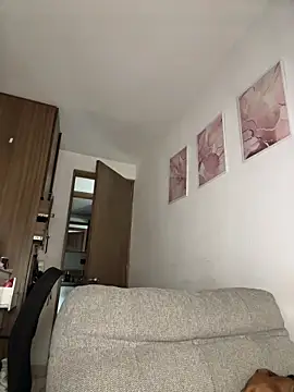 DulceLenns online show from 04.12.26