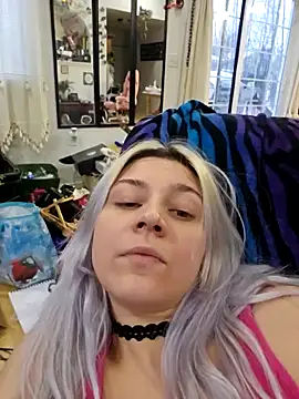 ScarletCallings420 online show from 12.23.24