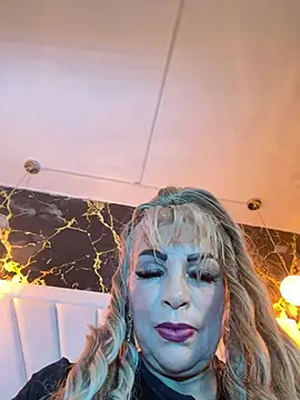 Snapshot of scarlett_sexx69 chatting on 05.18.26 scarlett sexx69 online show from 05.18.26