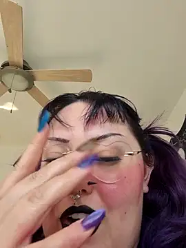 Snapshot of Cutegothcrybabyx chatting on 06.07.26 Cutegothcrybabyx online show from 06.07.26