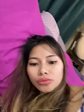 Snapshot of pinay6969 chatting on 01.25.25 pinay6969 online show from 01.25.25